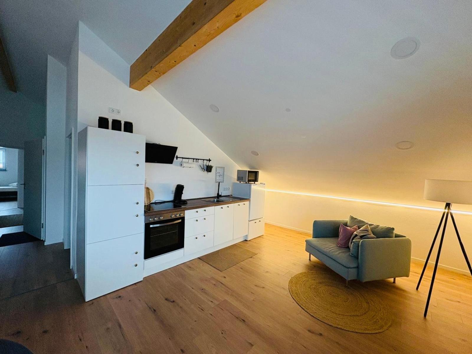 Allgaeu Zimmer Leandi Memmingen Bagian luar foto